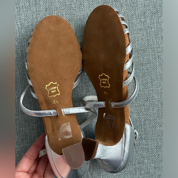 Anna Kern ballroom dance shoes silver size 6.5 - Picture 7 of 15